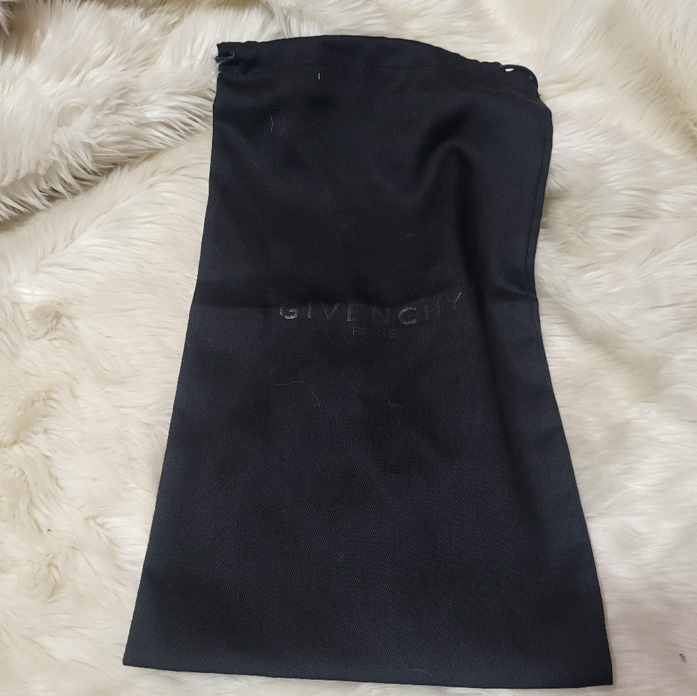 GIVENCHY Paris Black Duster Bag